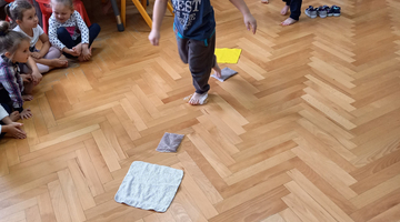 Zajęcia sensoryczne ,,Droga''